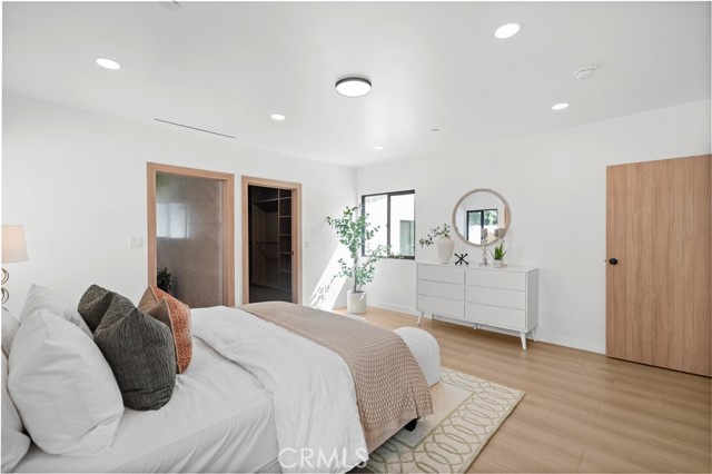 MLS #WS25228069 image #16