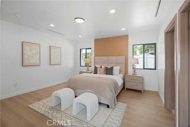 MLS #WS25228069 image #20