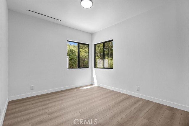 MLS #WS25228069 image #26