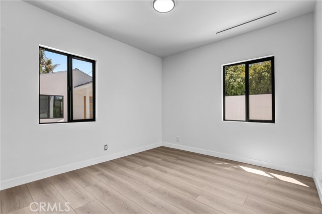 MLS #WS25228069 image #30