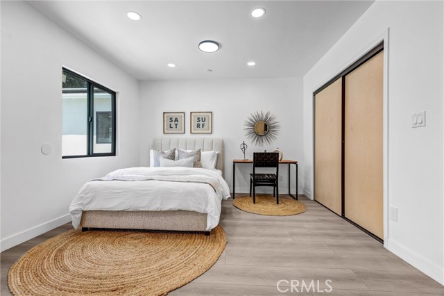 MLS #WS25228069 image #38