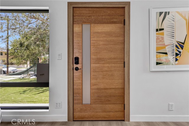 MLS #WS25228069 image #8