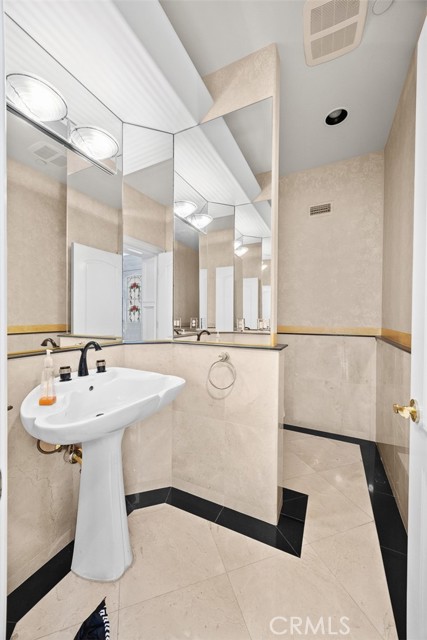 MLS #WS25228520 image #46