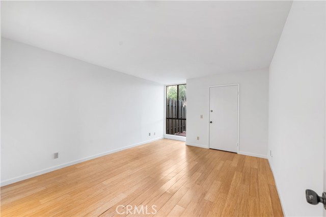 MLS #WS25228658 image #18