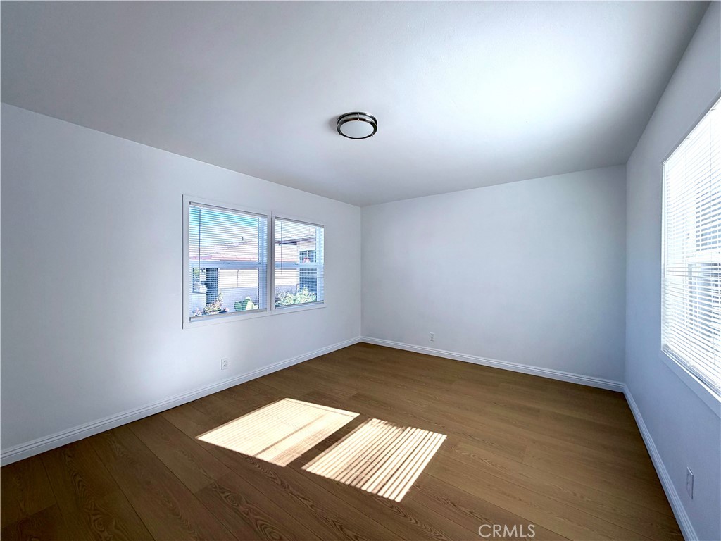 MLS #WS25229231 image #10