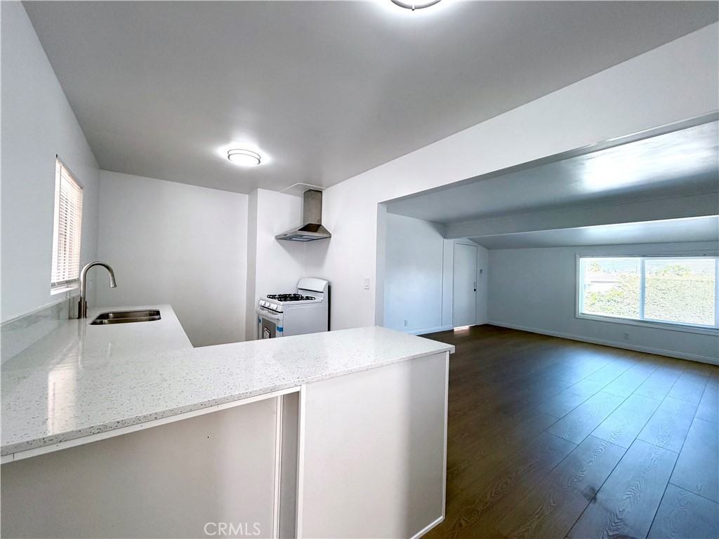 MLS #WS25229231 image #4