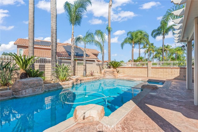 MLS #WS25229401 image #1