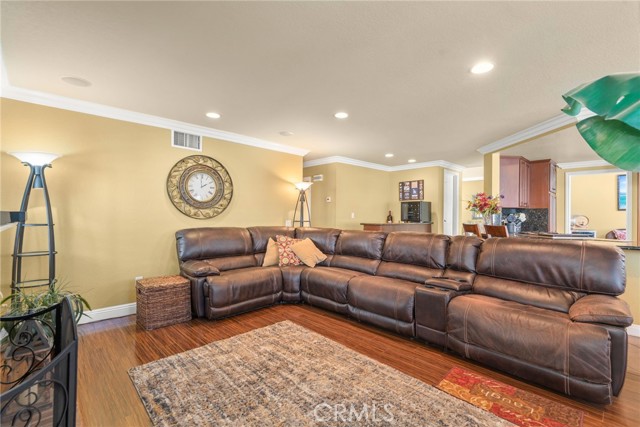 MLS #WS25229401 image #17