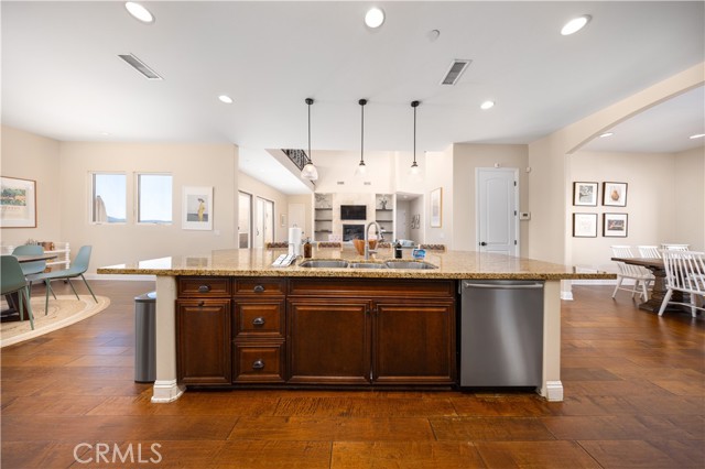 MLS #WS25229407 image #14