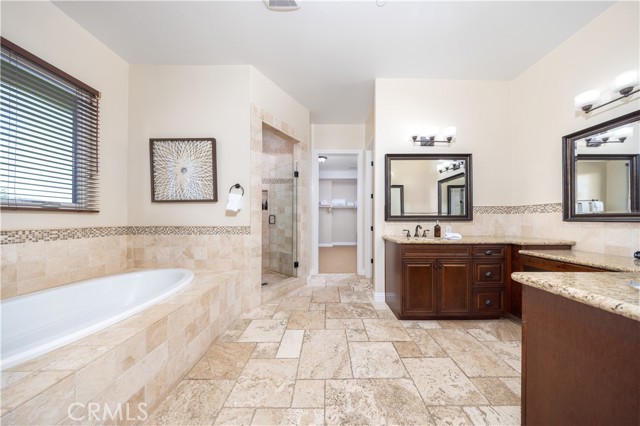 MLS #WS25229407 image #24