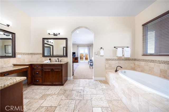 MLS #WS25229407 image #27