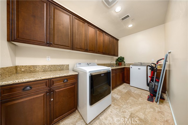 MLS #WS25229407 image #31