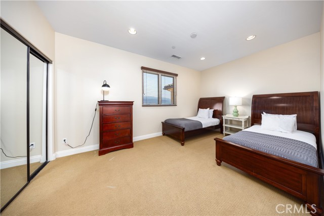 MLS #WS25229407 image #36