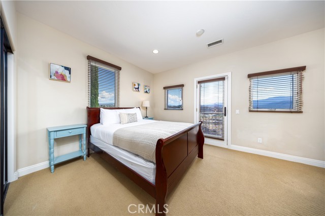 MLS #WS25229407 image #39