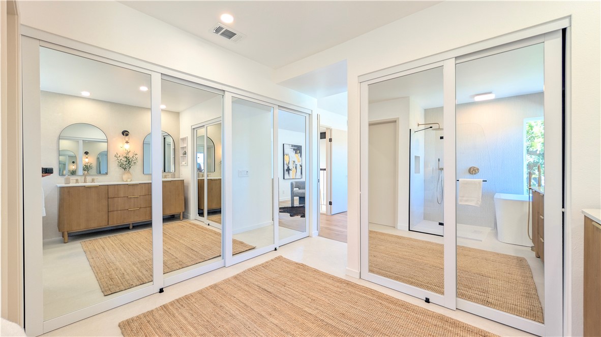 MLS #WS25229903 image #17