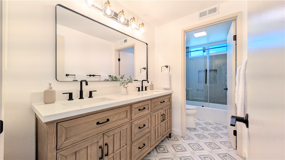 MLS #WS25229903 image #21