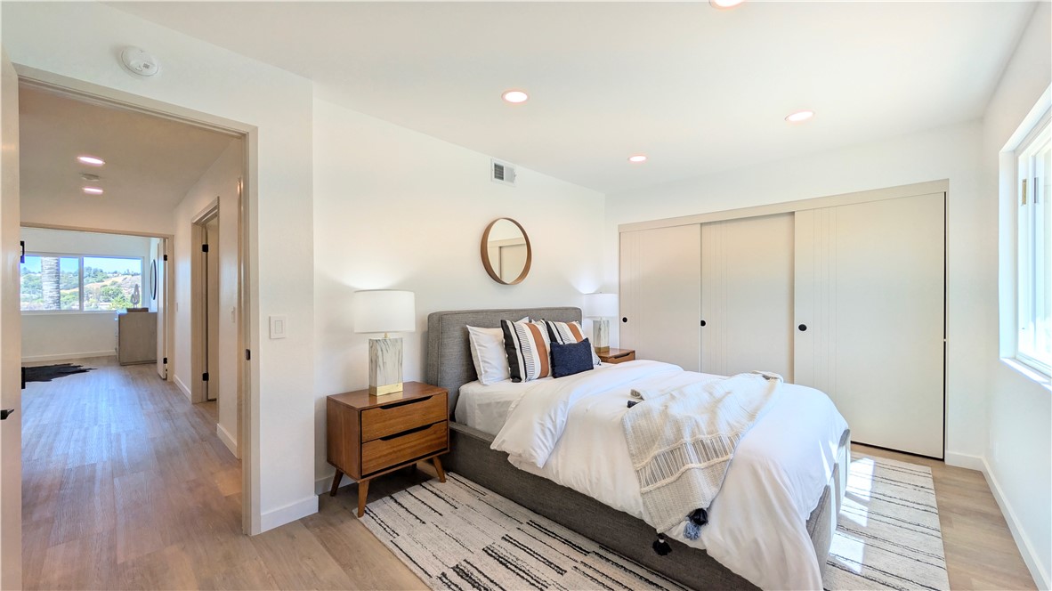 MLS #WS25229903 image #24