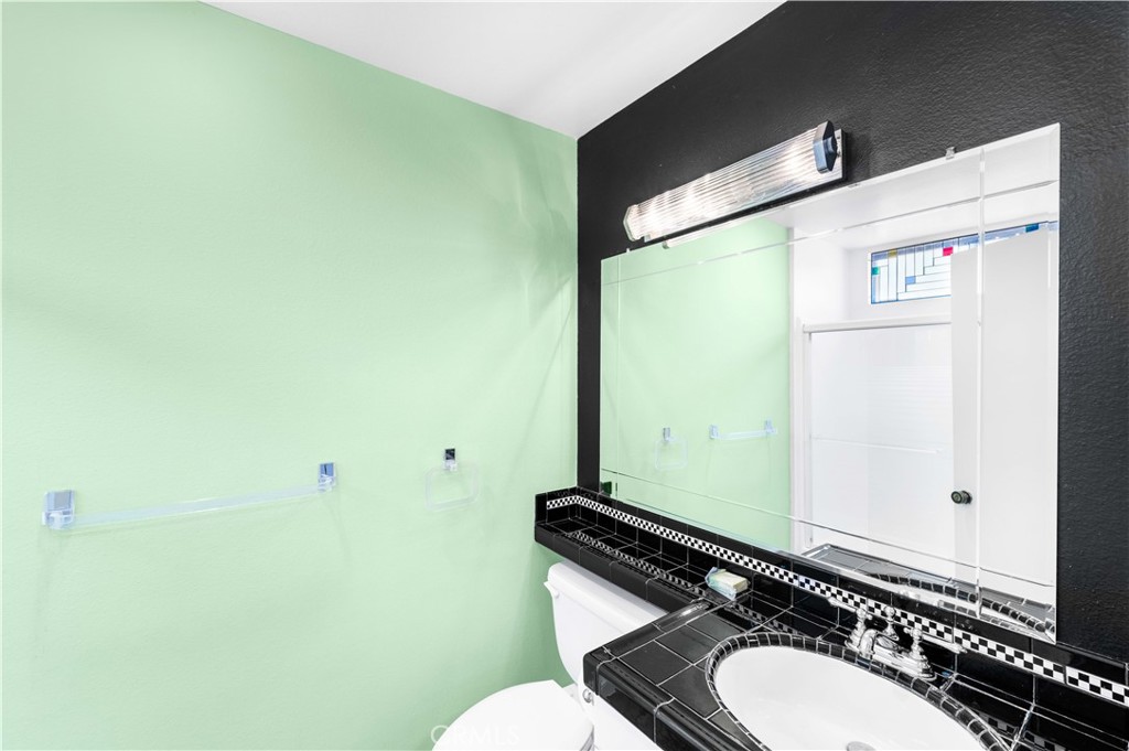 MLS #WS25229999 image #1