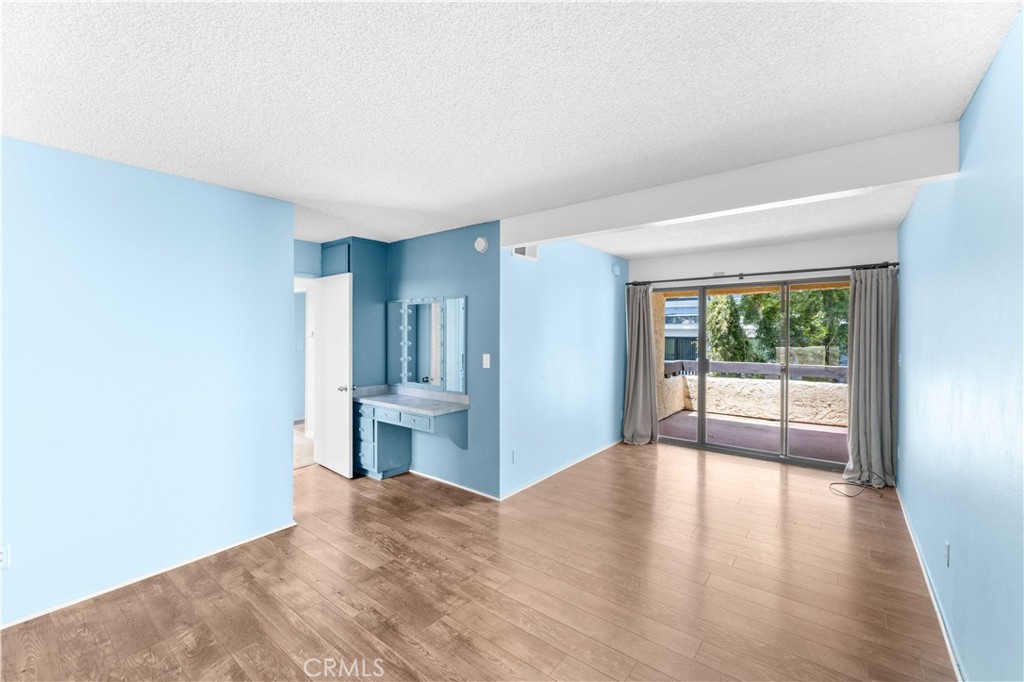 MLS #WS25229999 image #17