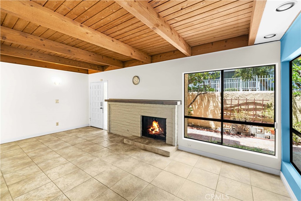 MLS #WS25229999 image #7