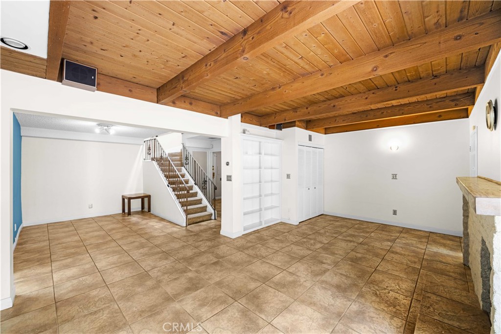 MLS #WS25229999 image #8