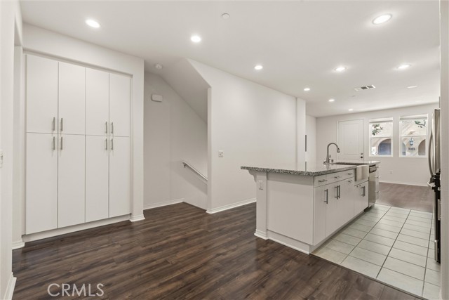 MLS #WS25230360 image #11