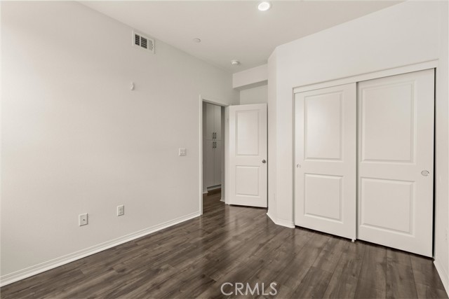 MLS #WS25230360 image #15