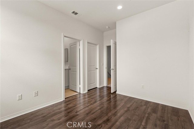 MLS #WS25230360 image #24