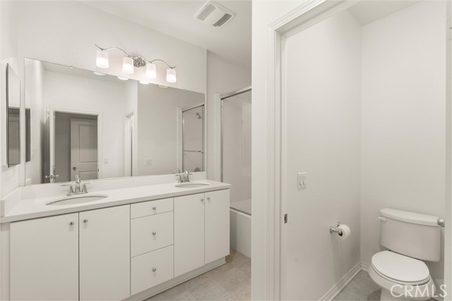 MLS #WS25230360 image #25