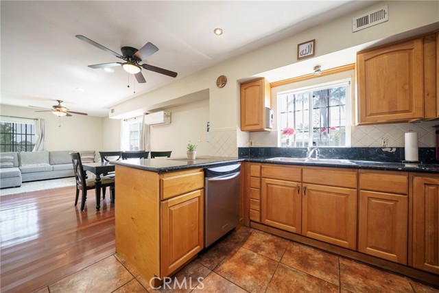 MLS #WS25231016 image #22