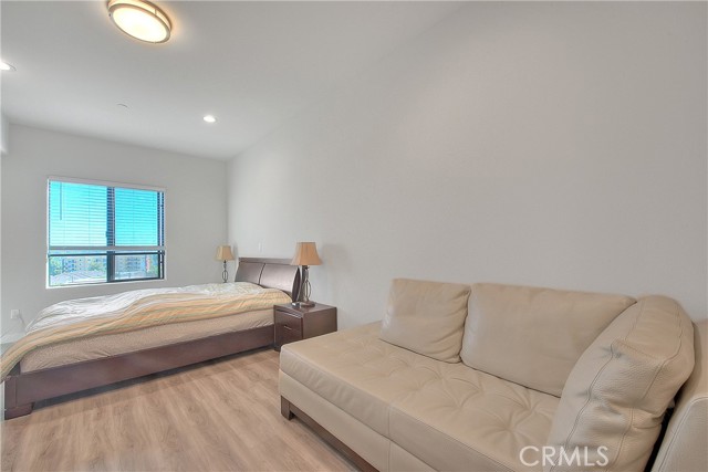 MLS #WS25231245 image #17