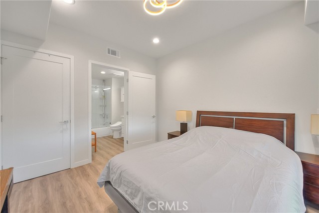 MLS #WS25231245 image #23