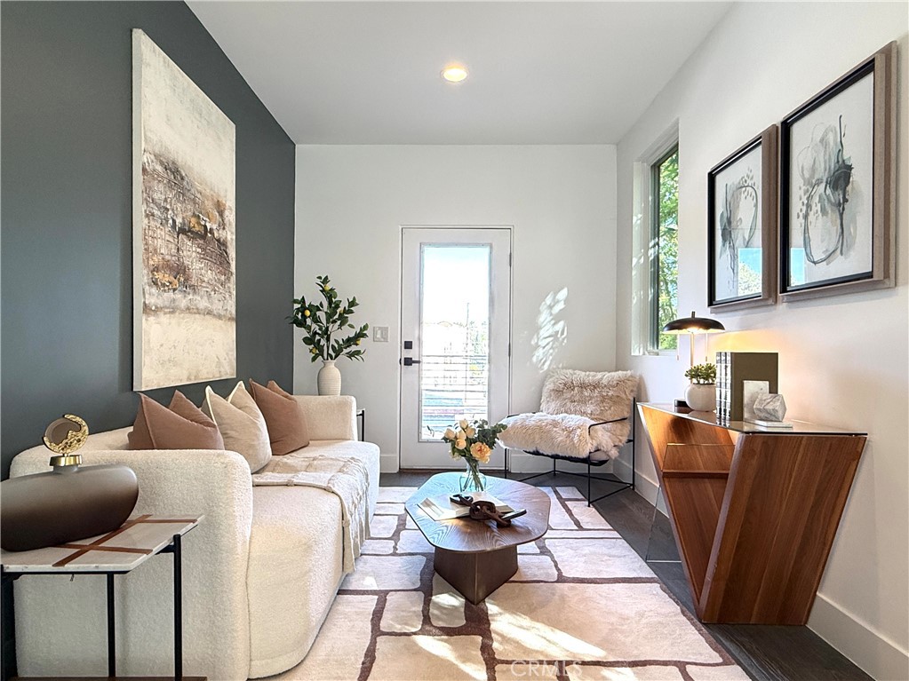 MLS #WS25231392 image #8