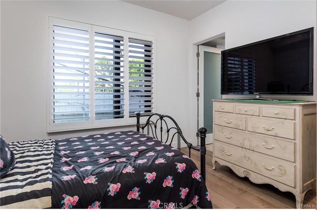 MLS #WS25231429 image #10