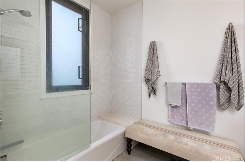 MLS #WS25231429 image #12