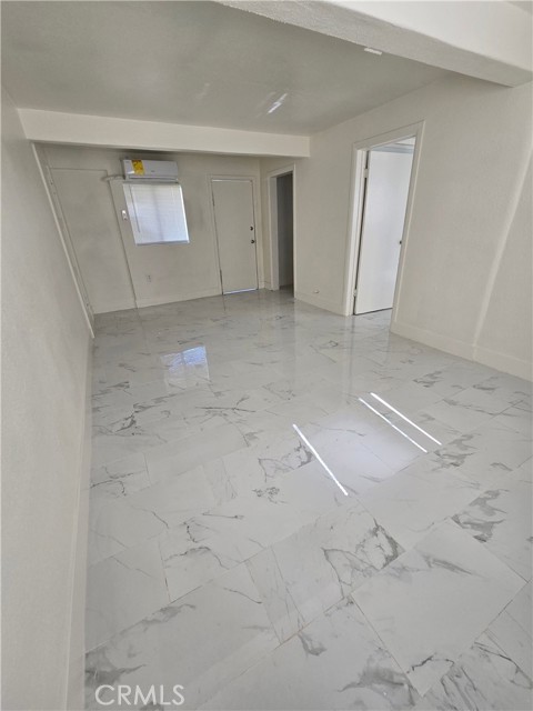 MLS #WS25232361 image #3