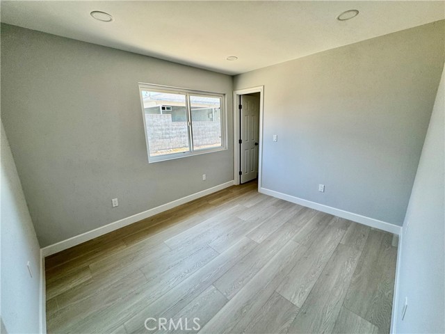 MLS #WS25232369 image #2