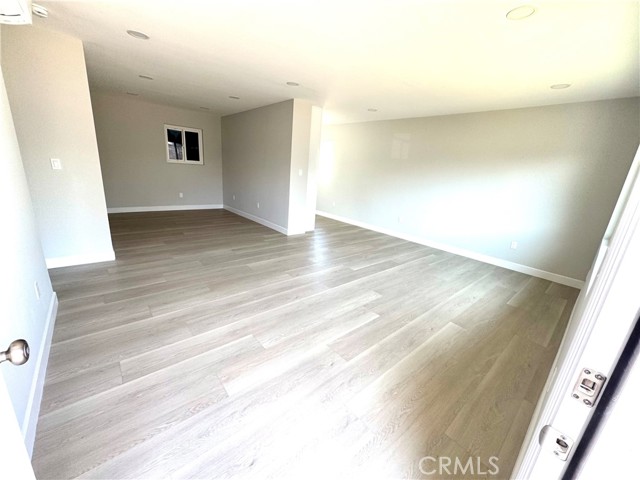 MLS #WS25232369 image #6