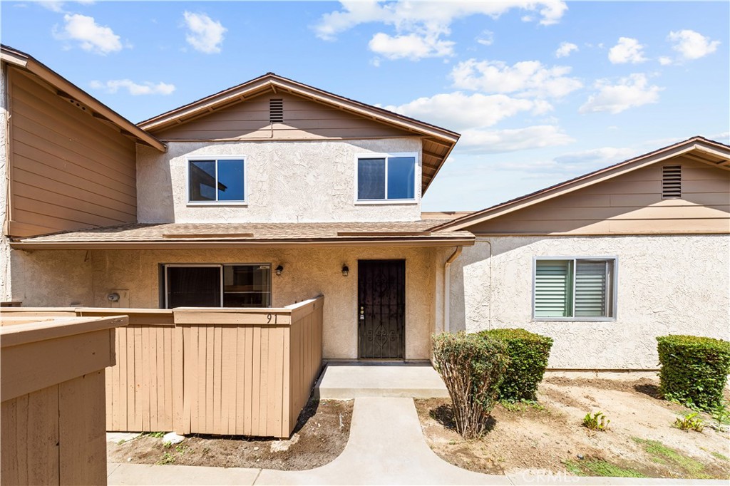 MLS #WS25232446 image #0