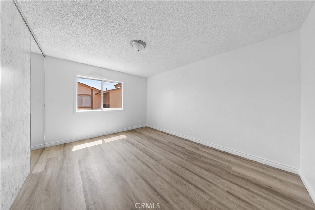 MLS #WS25232446 image #12