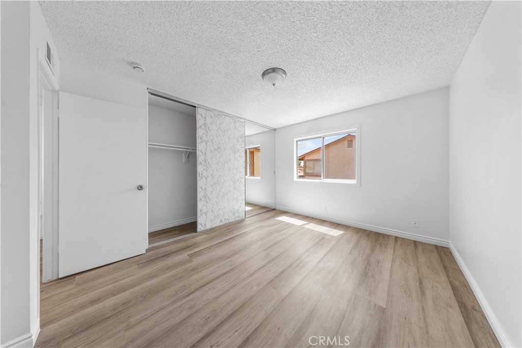 MLS #WS25232446 image #13