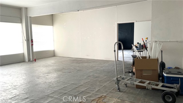 MLS #WS25232794 image #2