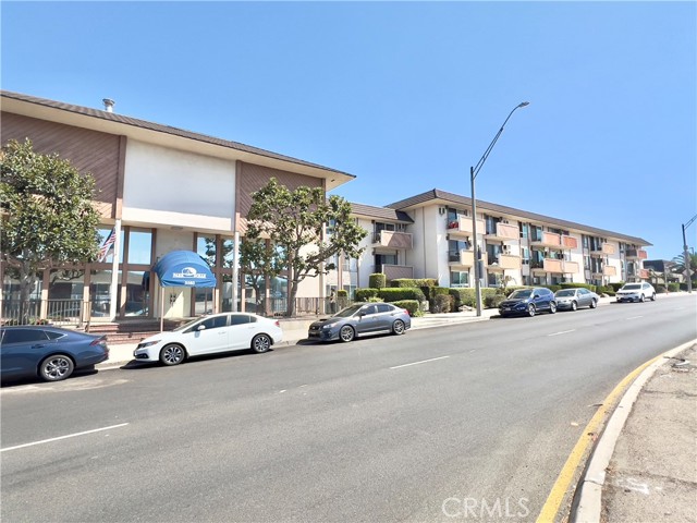 MLS #WS25232932 image #2