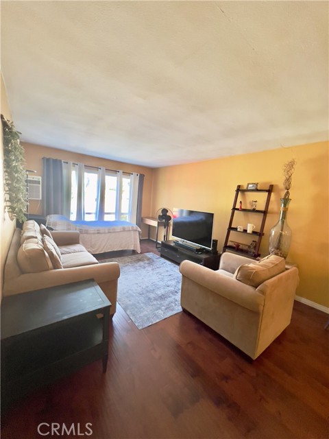 MLS #WS25232932 image #9