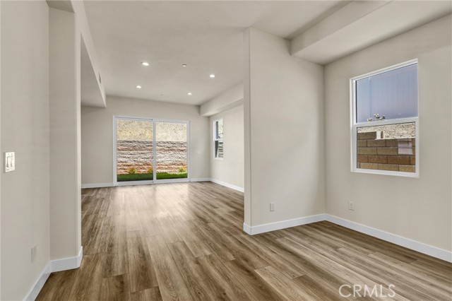 MLS #WS25232975 image #11