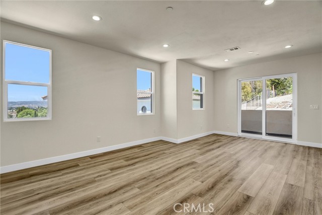 MLS #WS25232975 image #13