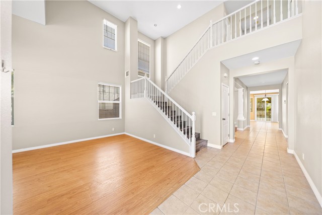 MLS #WS25233344 image #6