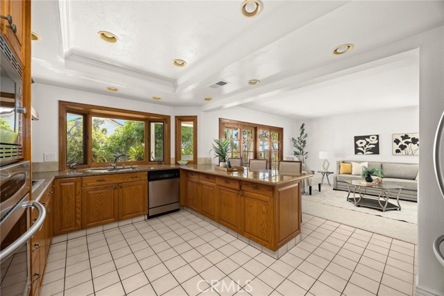 MLS #WS25233358 image #16