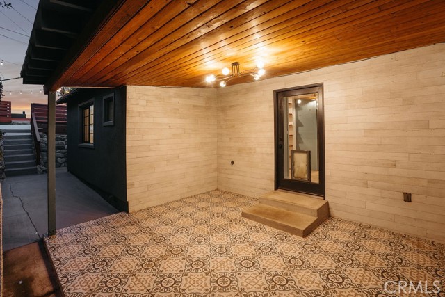 MLS #WS25234273 image #8