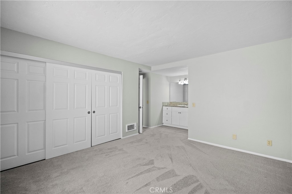 MLS #WS25234523 image #25